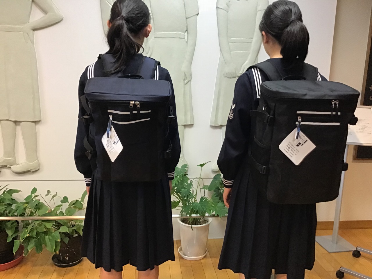 通学用リュックを展示しています ニュース詳細 共立女子中学高等学校