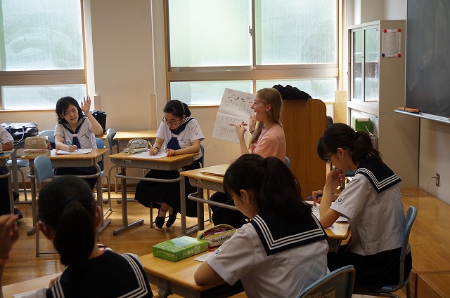 イングリッシュシャワーが実施されました ニュース詳細 共立女子中学高等学校 イングリッシュシャワーが実施されました ニュース詳細 共立女子中学高等学校