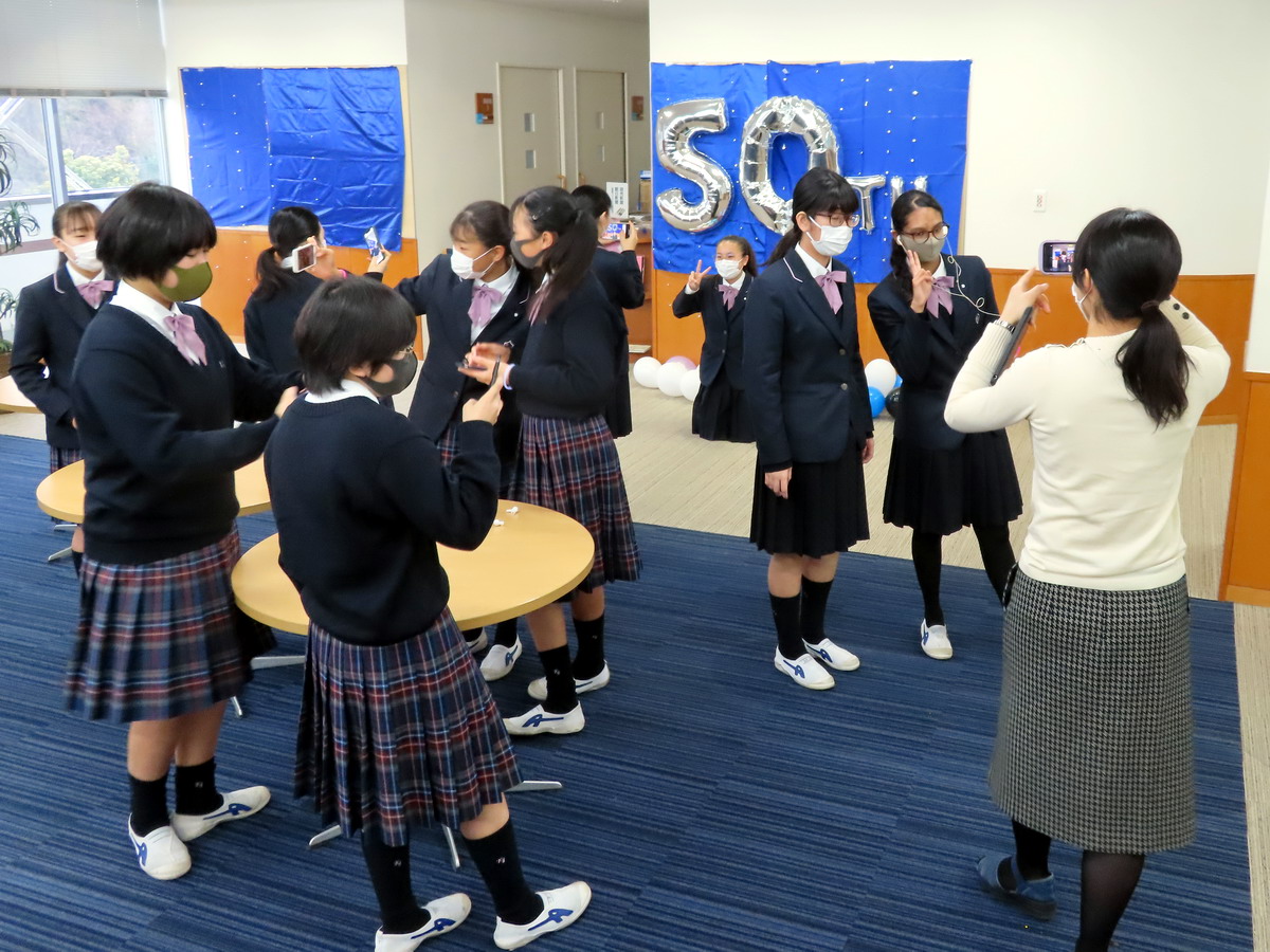 2013年製 激レア☆ハローキティ 共立女子第二中学校 高等学校 根付