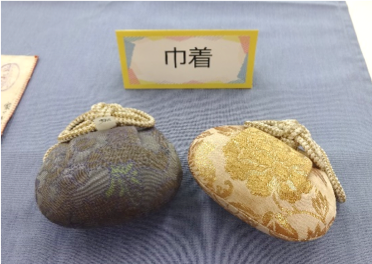 共立女子職業学校　教科書　「袋物及細工物」　明治大正昭和　服飾資料 共立女子職業学校卒業生の寄贈品を展示しています。 | 被服学科