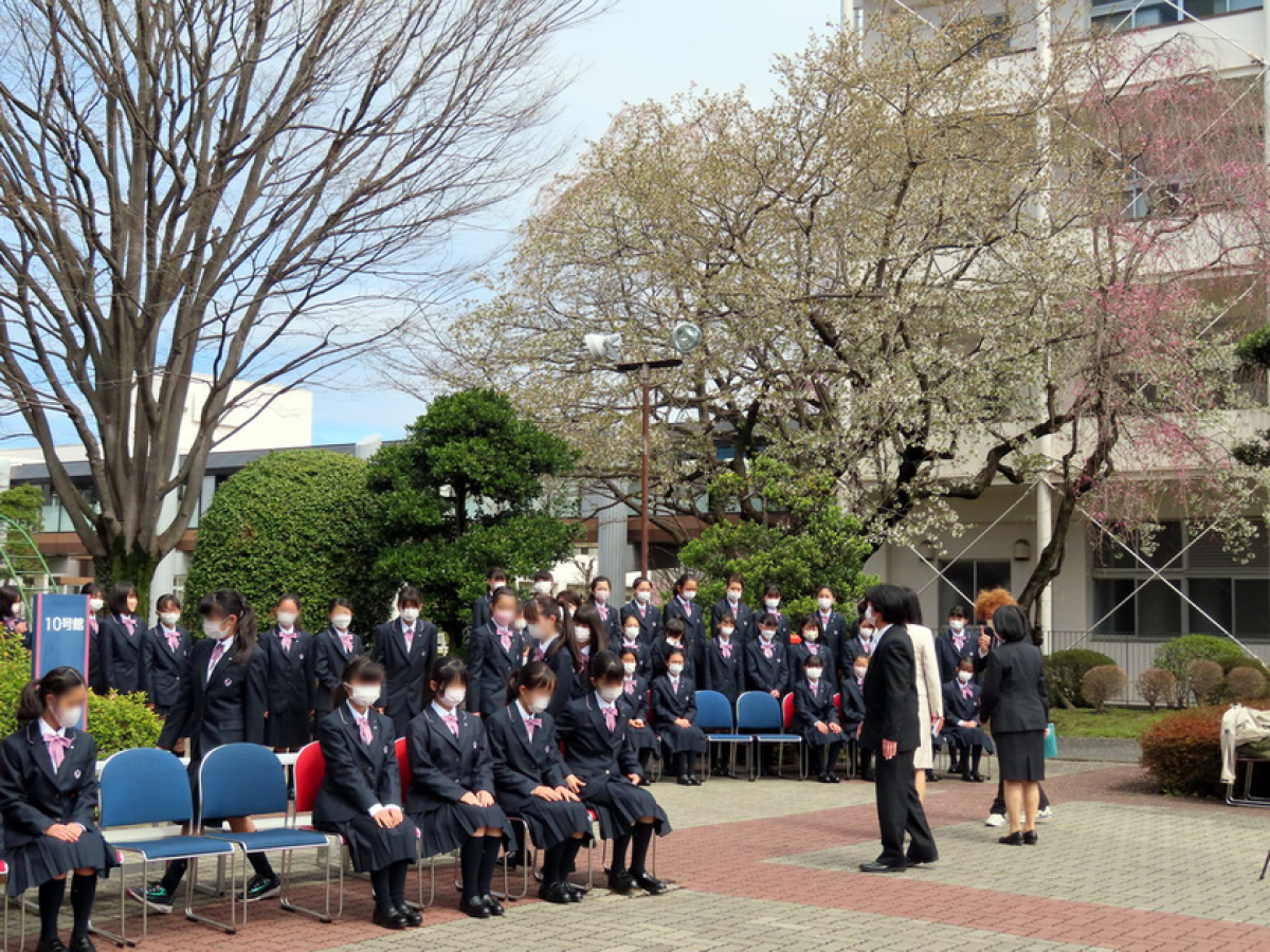 第39回 中学校入学式を挙行しました｜NEWS 詳細｜ご案内｜共立
